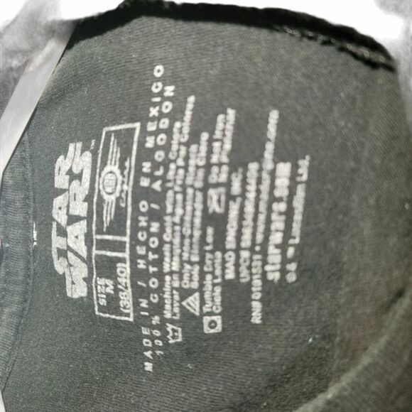 Star Wars Tshirt Men Sz M Darth Vader Short Sleeve Graphic‎ Design - Picture 3 of 3